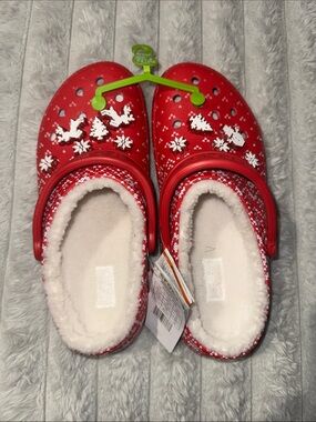 CROCS Red Fleece-Lined Holiday Clogs